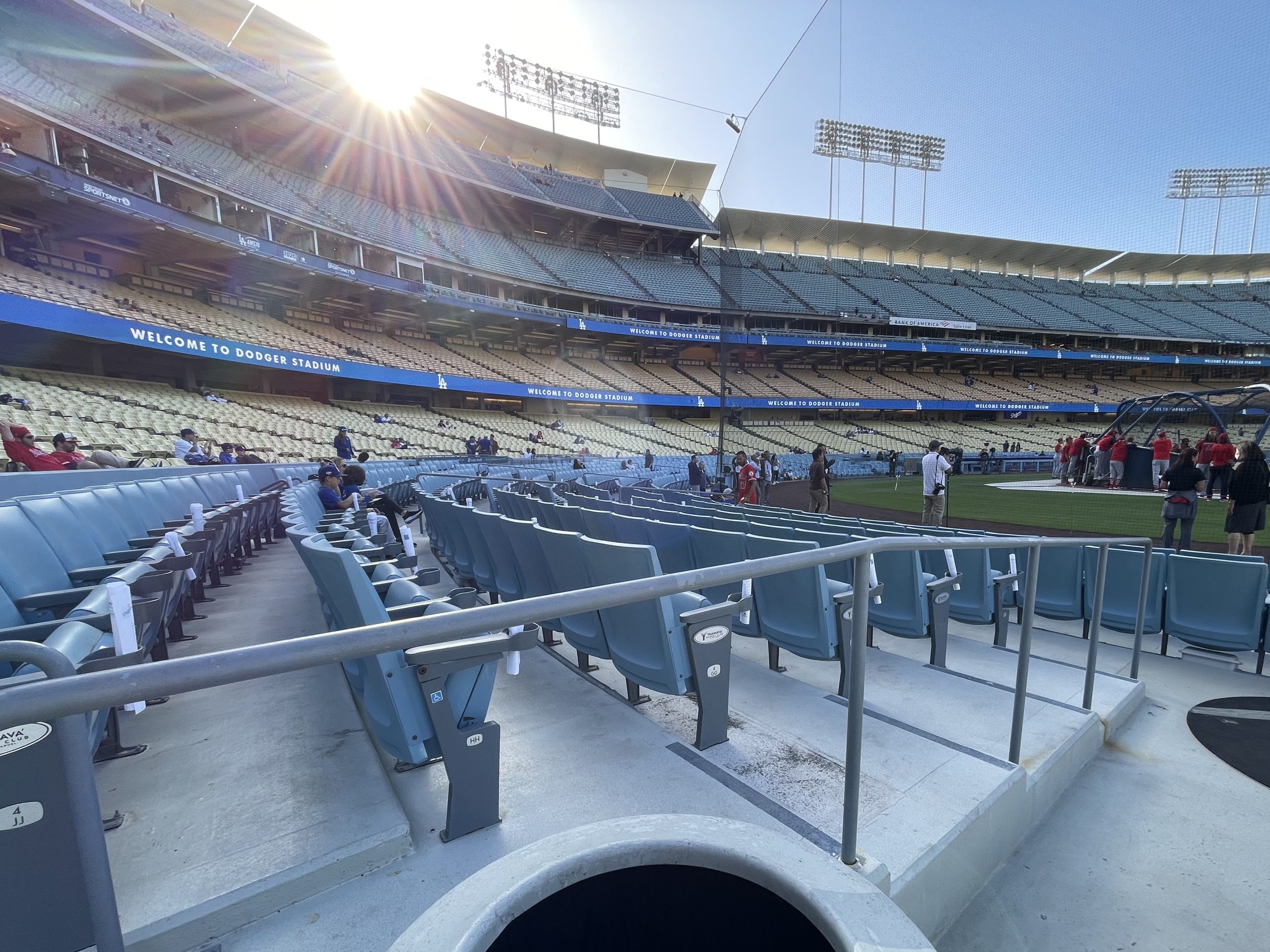 【スタジアム配布】ドジャースタジアム スター・ウォーズナイト2024 LA ドジャース スタジアム スター・ウォーズ ナイト 2024年5月6